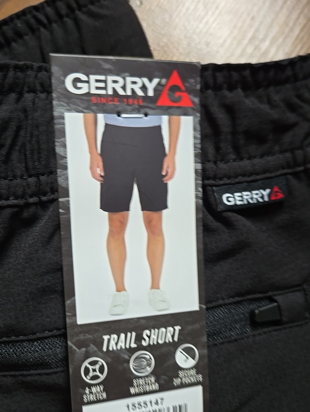 Gerry Weber Black Trail Shorts for Men Size SM